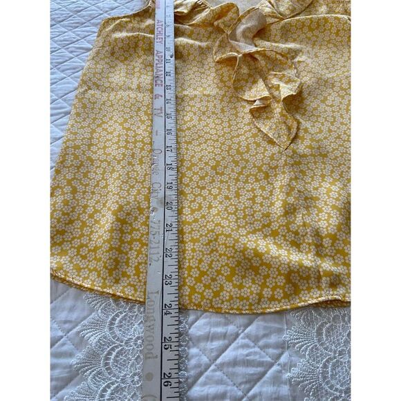 Lauren Conrad Floral Ruffle Tank Top Sleeveless Yellow V Neck Size XS - Picture 9 of 9